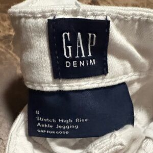 GAP Denim White Ankle Jegging
